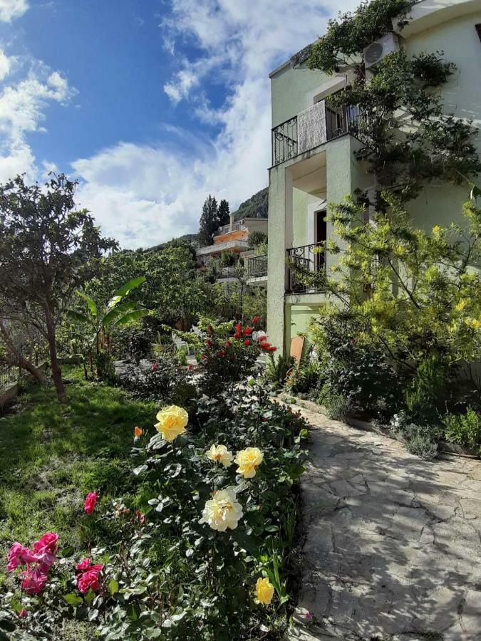 Vila Maljevik Сутоморе Экстерьер фото